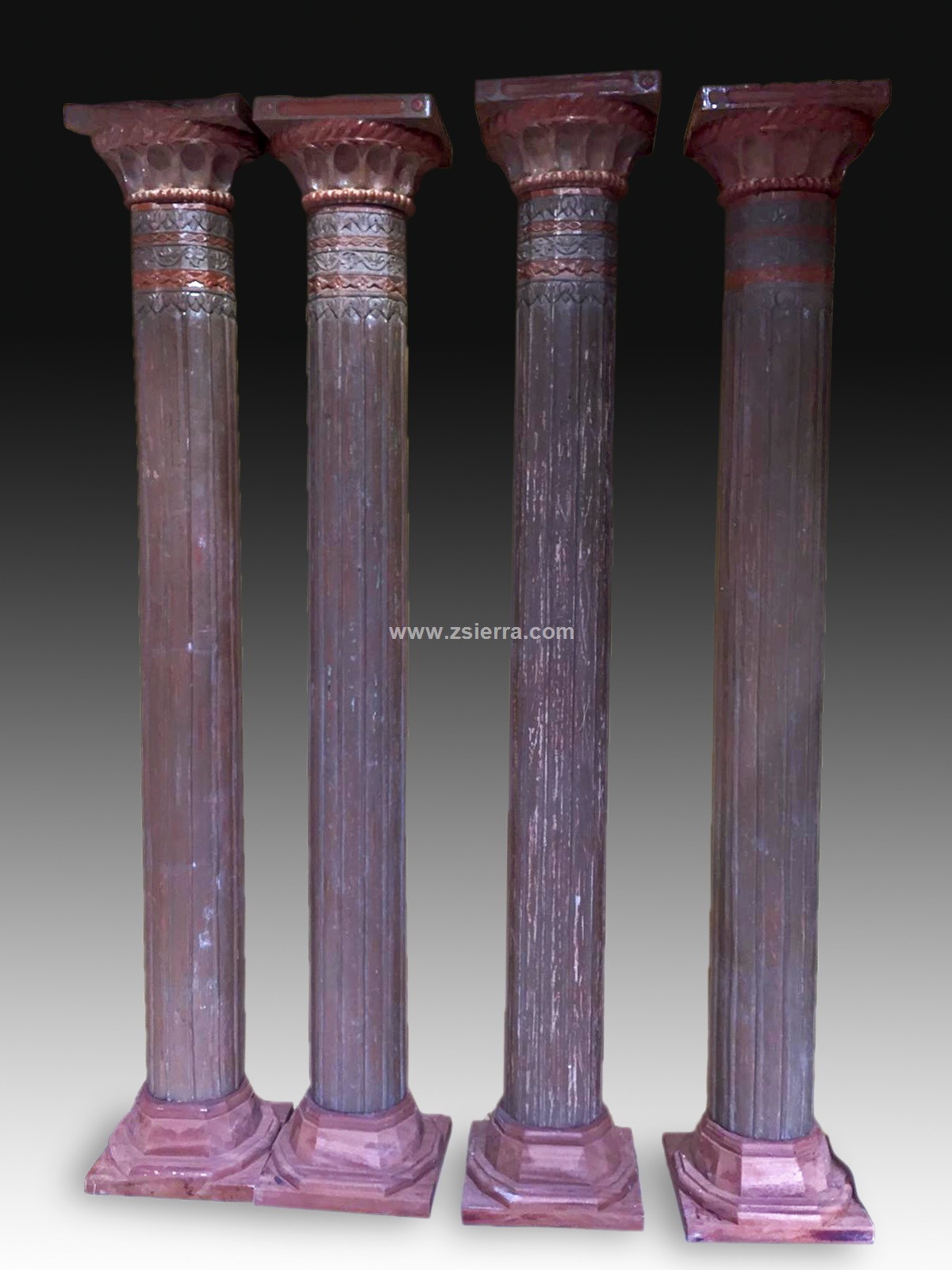 Columna de madera decorativa