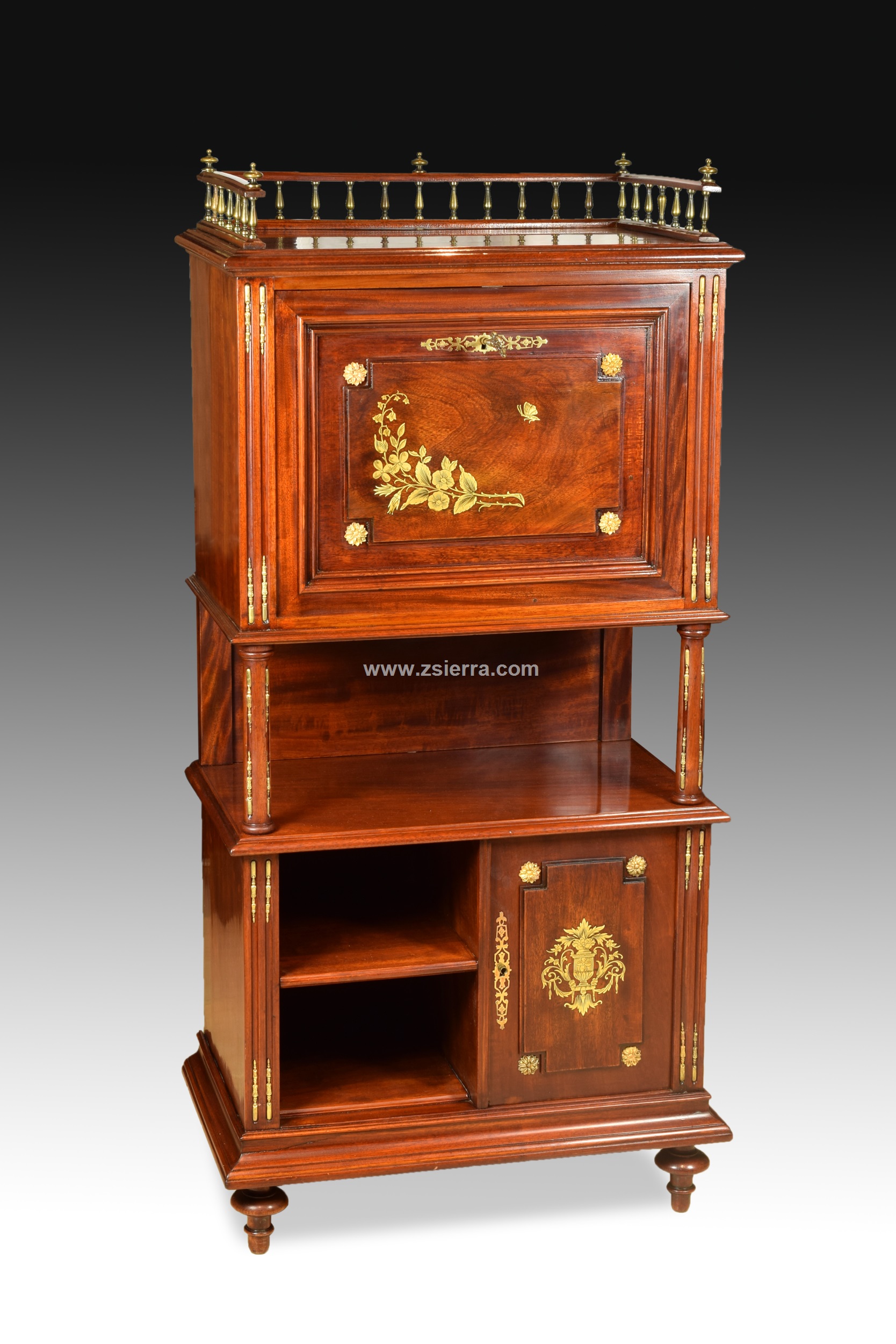 Z. Sierra · Antigüedades y Objetos de decoración · ESCRITORIO EN CAOBA